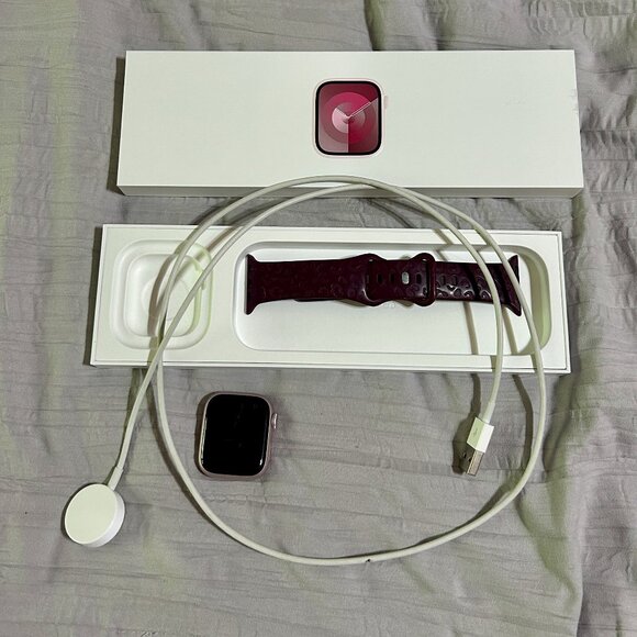 Apple watch series 9, 41mm - Picture 5 of 6